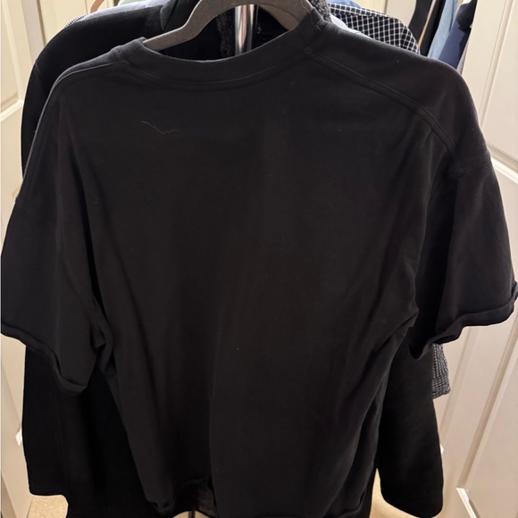 Lululemon Black T-Shirt - Picture 3 of 3